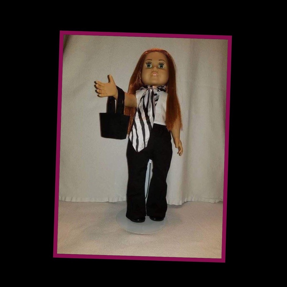 Doll outfit 18" Black and White Professional Style